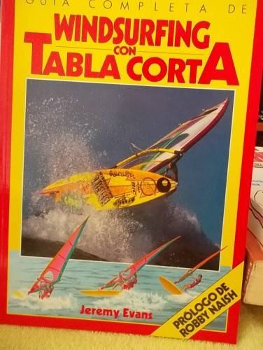 Portada del libro de WINDSURFING CON TABLA CORTA