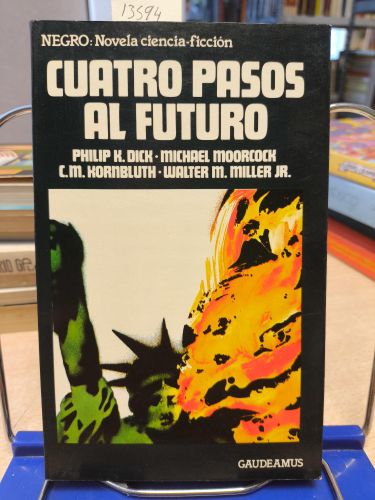 CUATRO PASOS AL FUTURO