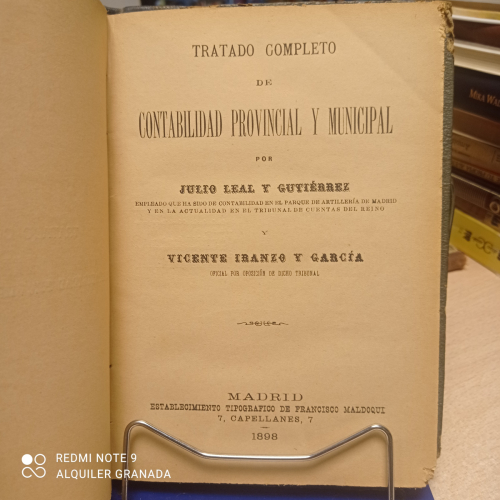 Portada del libro de Tratado Completo De Contabilidad Provincial y Municipal