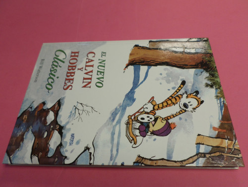 Portada del libro de CALVIN Y HOBBES Nº 6 : EL NUEVO CALVIN Y HOBBES CLASICO