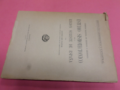 Portada del libro de ESTUDIO SISMOTECTONICO DE LA REGION SURESTE DE ESPAÑA