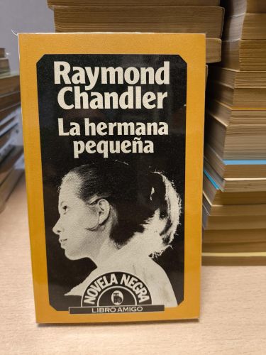 Portada del libro de LA HERMANA PEQUEÑA