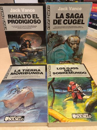 Portada del libro de SAGA DE LA TIERRA MORIBUNDA - COMPLETO 4 Vol. Jack Vance. Ultramar