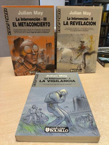 Portada del libro de LA INTERVENCION ( 3 VOL.) LA VIGILANCIA /LA REVELACION /EL METACONCIERTO -Julian May ( ULTRAMAR )