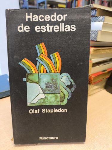 Portada del libro de OLAF STAPLEDON - HACERDOR DE ESTRELLAS - MINOTAURO 1976