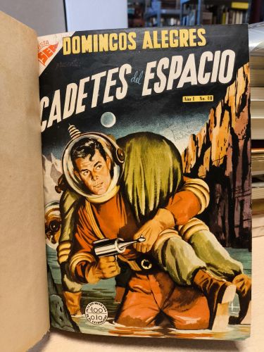 Portada del libro de TOMO ENCUADERNADO NOVARO - BOZO/JAUDI DUDI / CADETES DEL ESPACIO / LOS QUINCEAÑEROS/COLOSOS DE LA MONTAÑA/RIN...