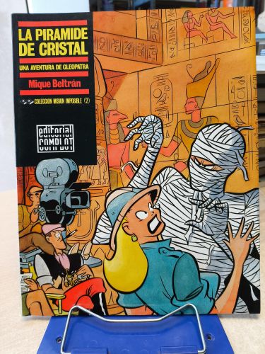Portada del libro de LA PIRAMIDE DE CRISTAL-UNA AVENTURA DE CLEOPATRA - MIQUE BELTRAN 