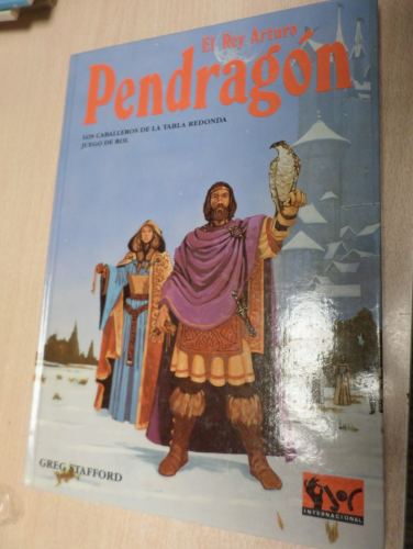 Portada del libro de EL REY ARTURO PENDRAGON - ROL- JOC INTERNACIONAL 1992 PRIMERA EDICION - GREG STAFFORD