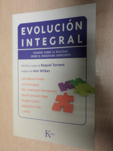 Portada del libro de EVOLUCION INTEGRAL visiones sobre la realidad desde el paradigma emergente - KAIROS 2009