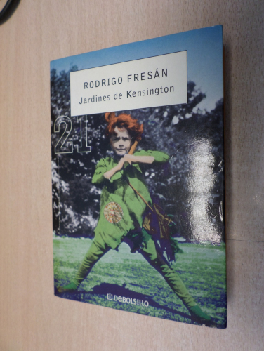 Portada del libro de JARDINES DE KENSINGTON - RODRIGO FRESAN