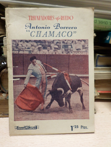 Portada del libro de TRIUNFADORES DEL RUEDO. ANTONIO BORRERO CHAMACO. ED. ALAS AÑO XXXI Nº 10, BARCELONA