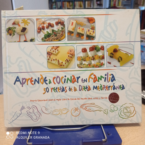 Portada del libro de APRENDE A COCINAR EN FAMILIA