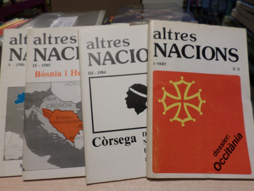 Portada del libro de REVISTAS ALTRES NACIONS. REVISTA TRIMESTRAL D'INFORMACIÓ I DEBAT  Nº  I, III, IV,V