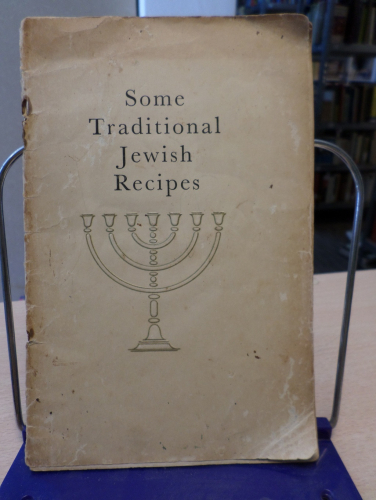 Portada del libro de SOME TRADITIONAL JEWISH RECIPES - RADIATION LIMITED - FANNIE PRAG