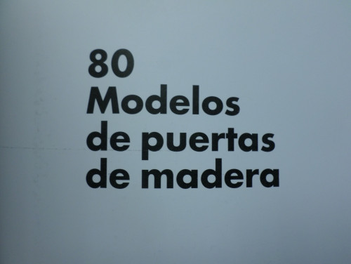 Portada del libro de 80 MODELOS DE PUERTAS DE MADERA - BIBLIOTECA TECNICA DE LA MADERA CEAC 1991